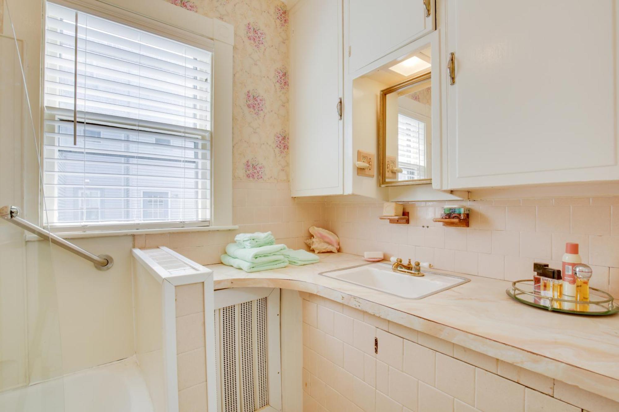 Quaint Beverly Townhome Walk To Beach And Downtown! Экстерьер фото