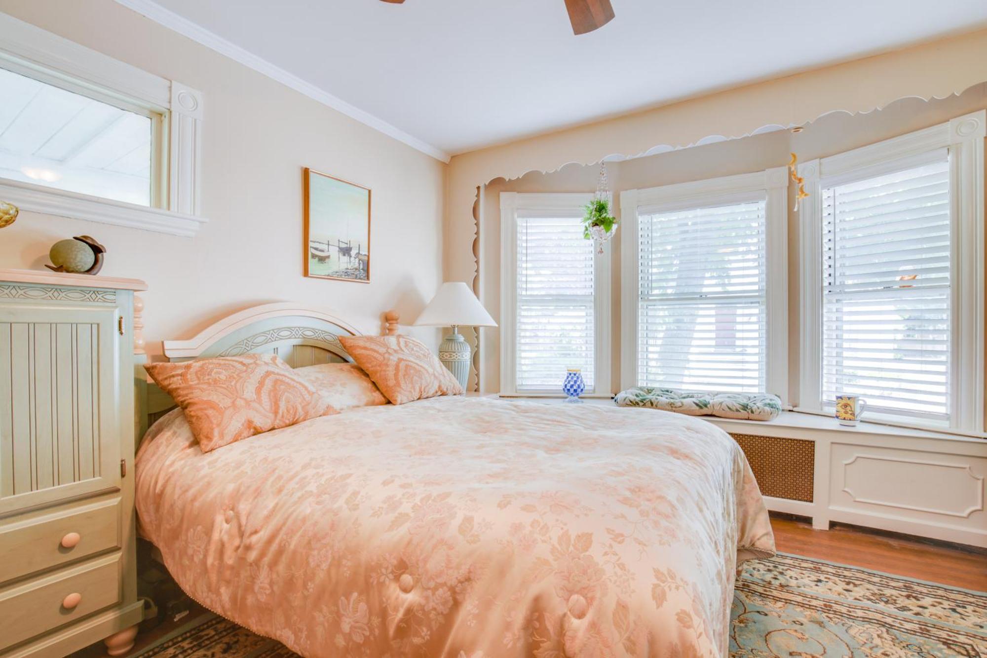 Quaint Beverly Townhome Walk To Beach And Downtown! Экстерьер фото